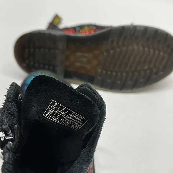 Dr. Martens Docs 1460 Pascal Rainbow Ombre Snake Print Lace Up Boots Women's 5 - Picture 8 of 9